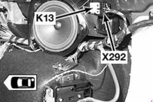 BMW 3 series E46 - fuse box diagram - K13 rear window defogger relay (touring)